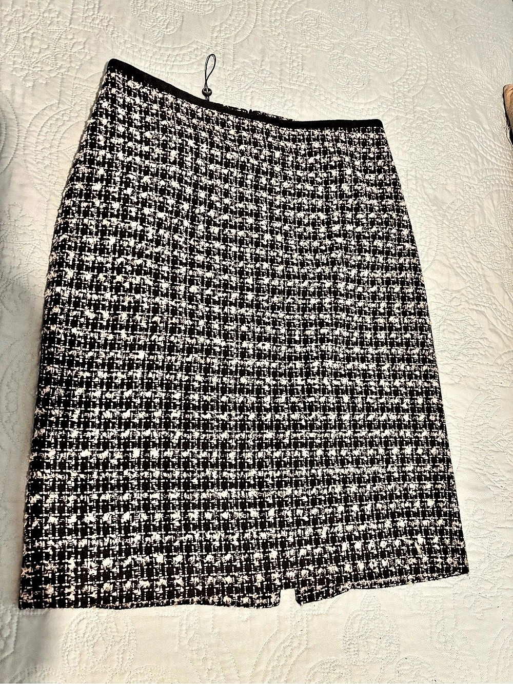 Talbots Black and White Tweed Pencil Skirt Black & White Tweed Pencil Skirt Size